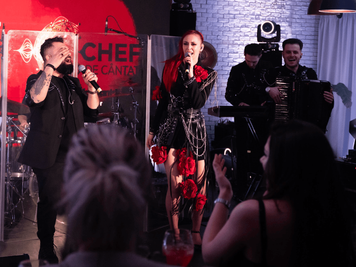 BANDA - Performanță Live