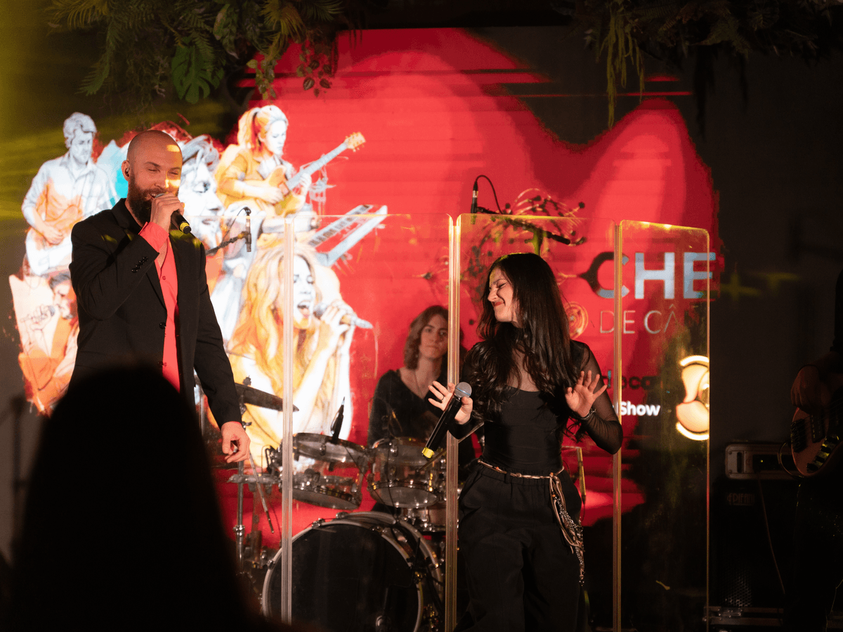 GIVE ME 5 - Performanță Live